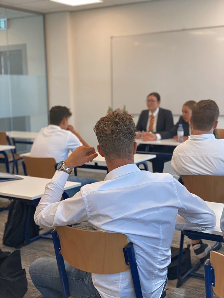 Studenten tijdens een boost your mindset training