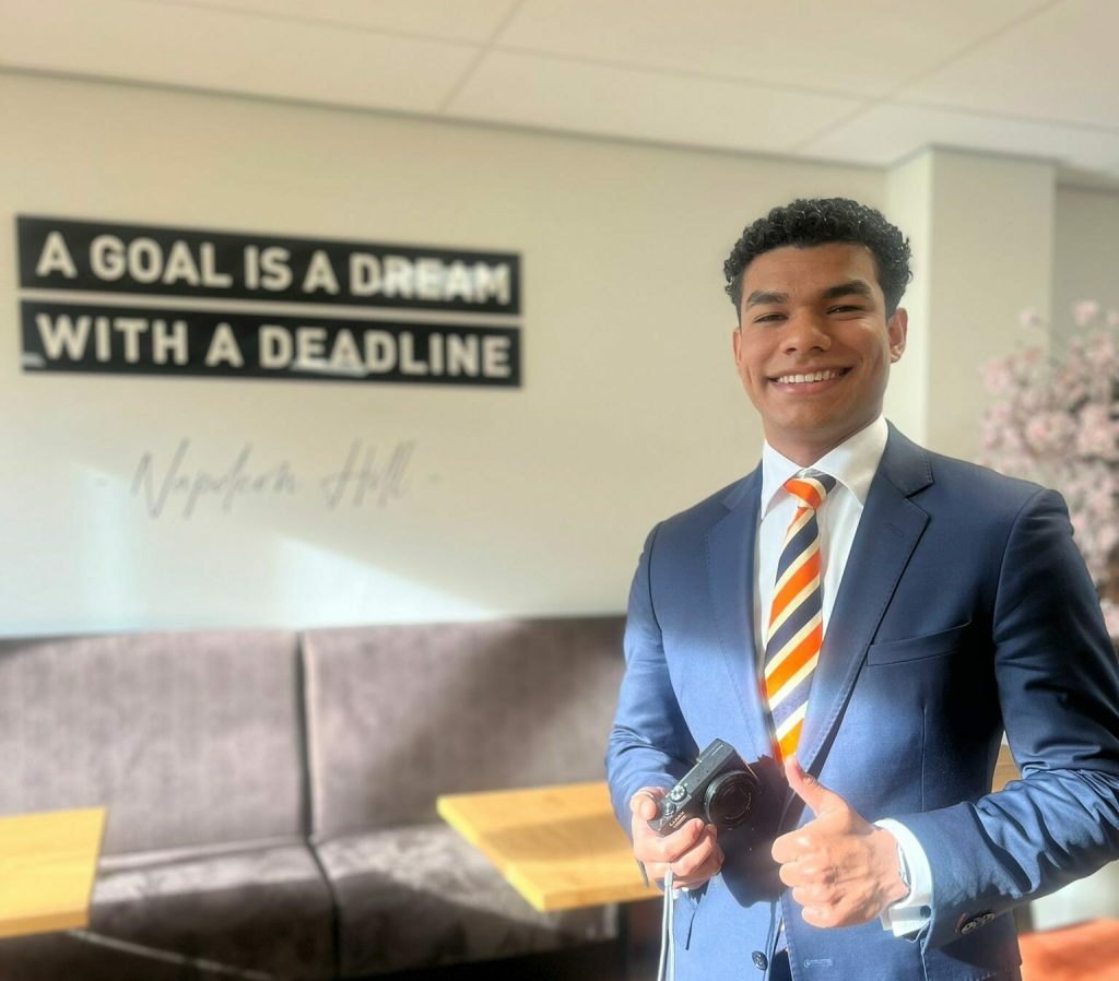 Studentenleven EuroCollege: Keanu Hatma en zijn Senior Project