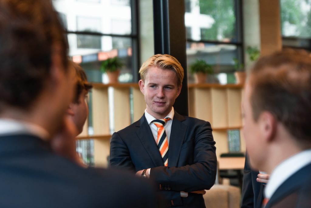 Business School Amsterdam, uniek, uitzonderlijk en stevig