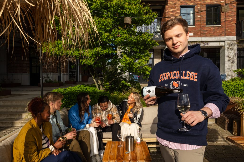 Versnelde Mbo en Hbo opleidingen bij EuroCollege Hogeschool