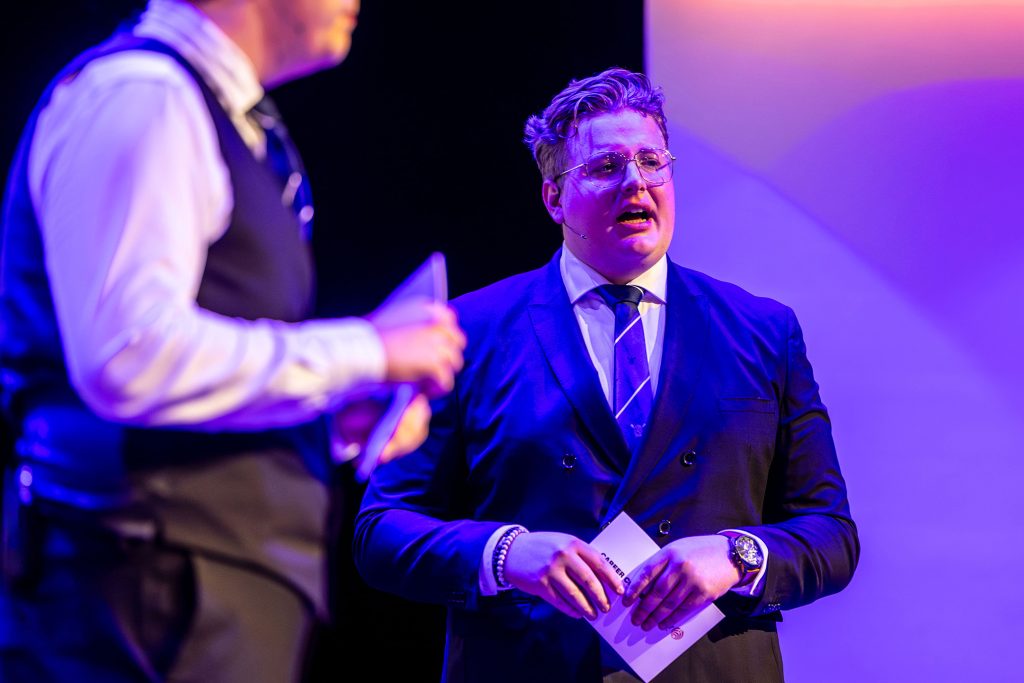 Sharktank - studenten presenteren hun business plan