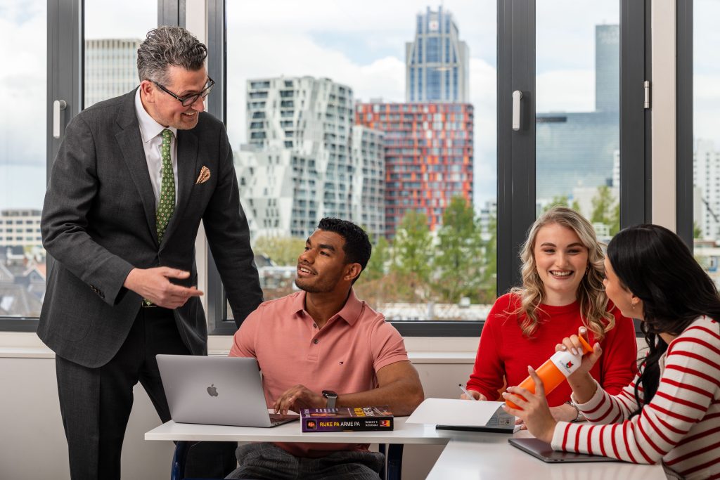 Kleinschalige privéschool hbo en mbo - EuroCollege