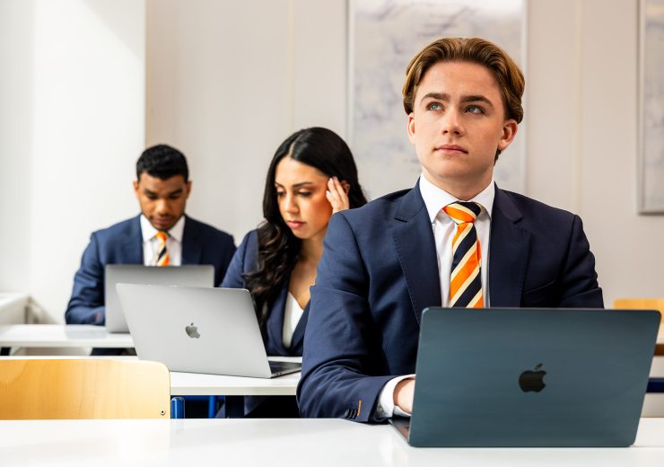 Commerciële Economie , Bedrijfskunde of Business & Management Wat kies je? EuroCollege