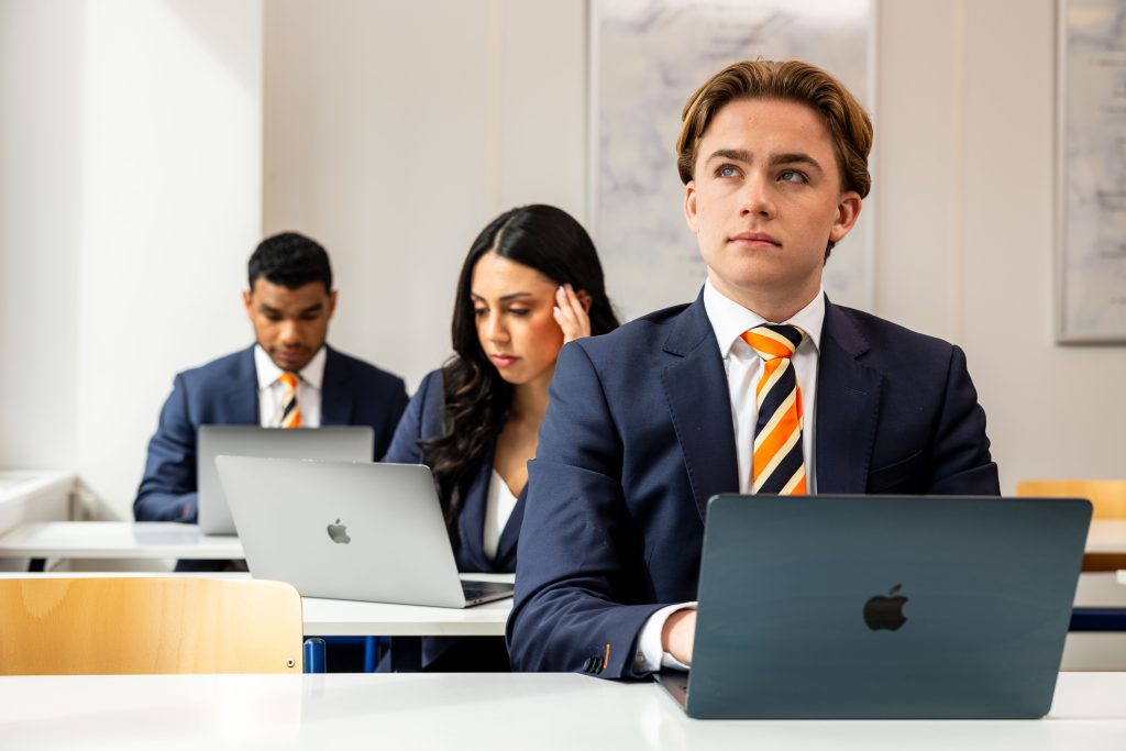 Geconcentreerd les volgen op EuroCollege