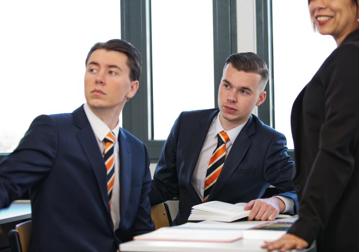 Finance & Controle in de klas studenten